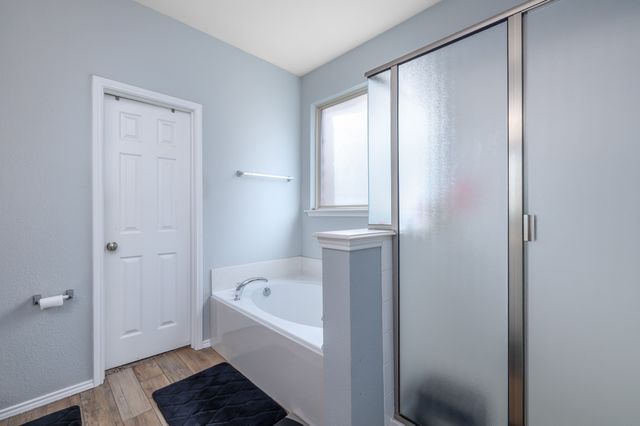 8756 Golden Sunset Trail, Fort Worth, TX 76244