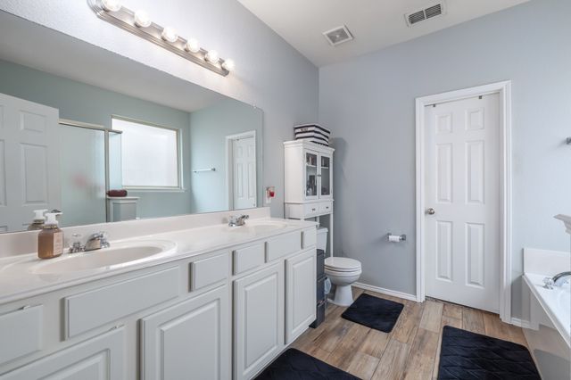 8756 Golden Sunset Trail, Fort Worth, TX 76244