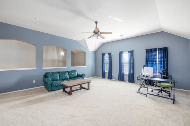 8756 Golden Sunset Trail, Fort Worth, TX 76244