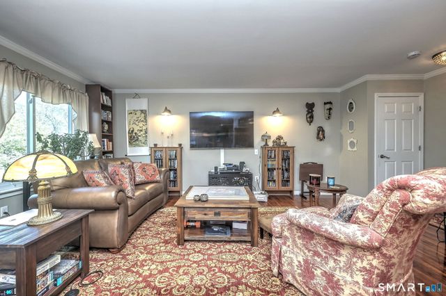 51 Staffordshire Common Drive 51, Wallingford, CT 06492