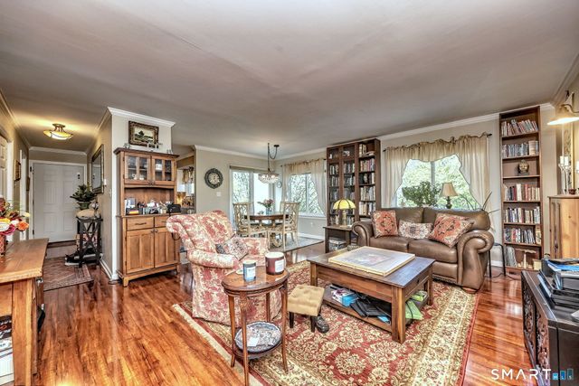 51 Staffordshire Common Drive 51, Wallingford, CT 06492