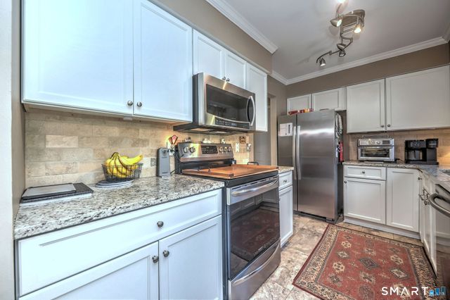 51 Staffordshire Common Drive 51, Wallingford, CT 06492