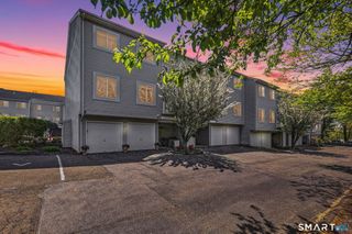 51 Staffordshire Common Drive 51, Wallingford, CT 06492
