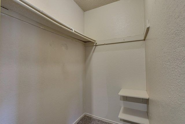 10611 Woodleaf Drive, Dallas, TX 75227