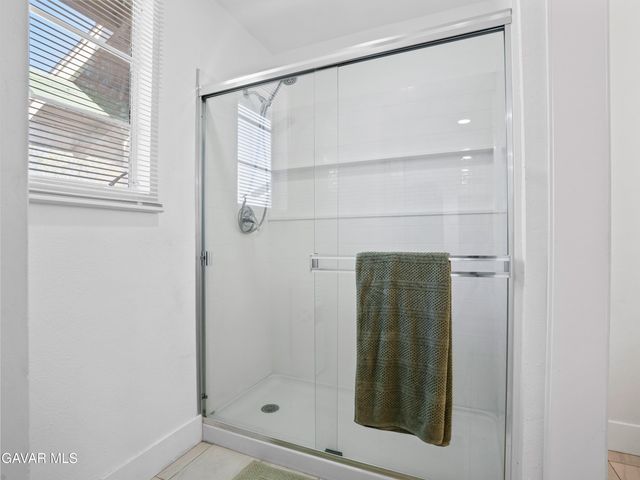 1112 E Avenue J4, Lancaster, CA 93535