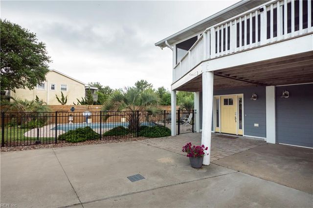 2721 Bluebill DR, Virginia Beach, VA 23456