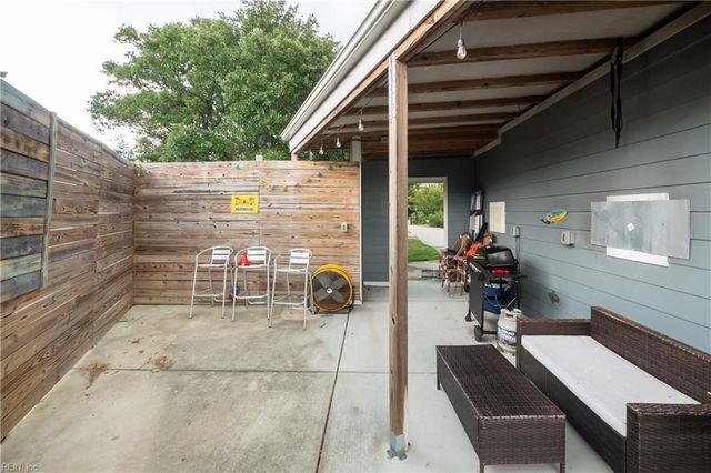 2721 Bluebill DR, Virginia Beach, VA 23456