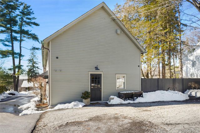 259 Westchester Avenue, Pound Ridge, NY 10576