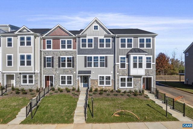 738 PARK RIDGE DR, Crozet, VA 22932