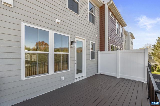 738 PARK RIDGE DR, Crozet, VA 22932