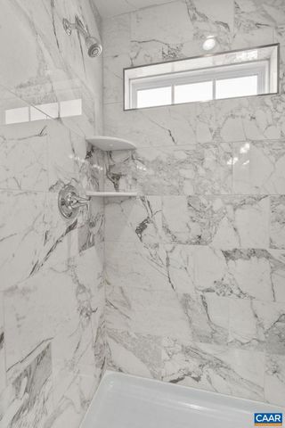 738 PARK RIDGE DR, Crozet, VA 22932