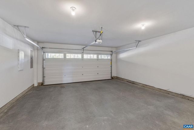 738 PARK RIDGE DR, Crozet, VA 22932