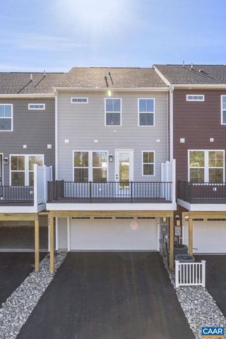 738 PARK RIDGE DR, Crozet, VA 22932