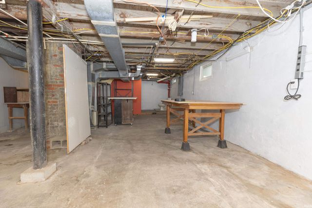 406 W Spruce Street, Princeton, IN 47670