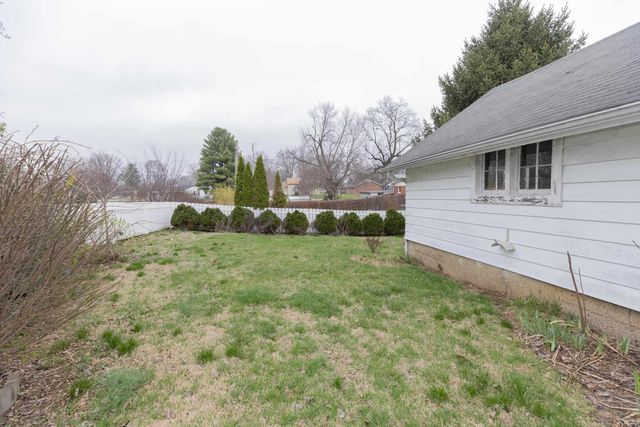 406 W Spruce Street, Princeton, IN 47670