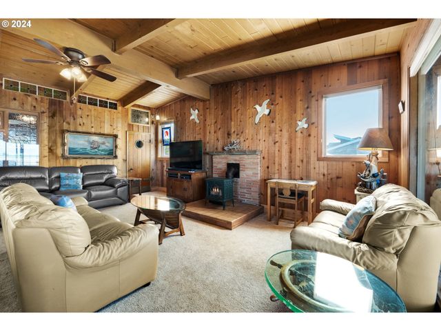 1807 N PROM, Seaside, OR 97138