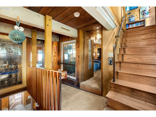 1807 N PROM, Seaside, OR 97138
