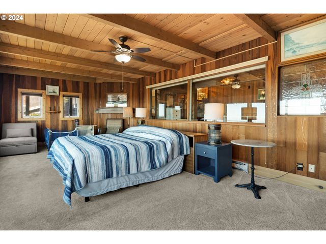 1807 N PROM, Seaside, OR 97138