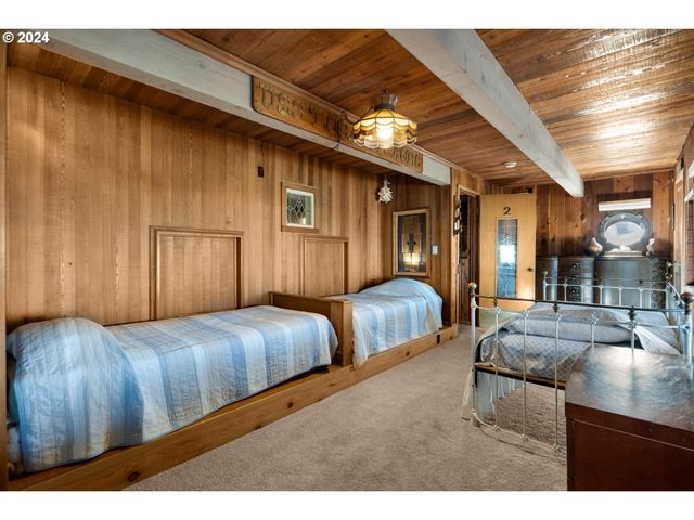 1807 N PROM, Seaside, OR 97138