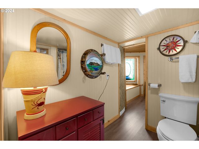 1807 N PROM, Seaside, OR 97138
