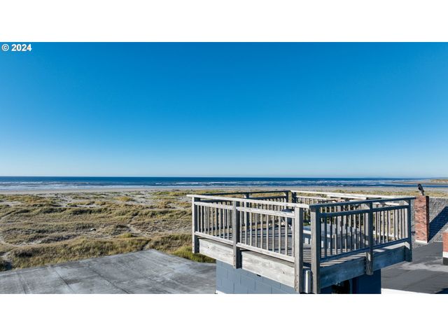 1807 N PROM, Seaside, OR 97138