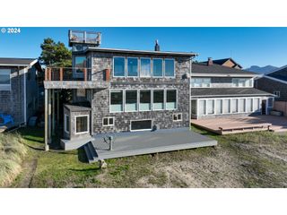 1807 N PROM, Seaside, OR 97138
