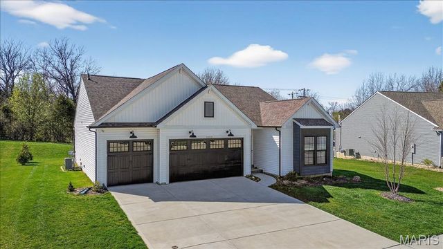 28939 Old Court Drive, Foristell, MO 63348