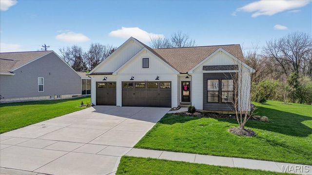 28939 Old Court Drive, Foristell, MO 63348
