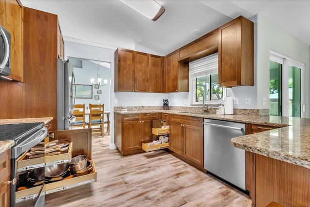 3022 45TH WAY E, Bradenton, FL 34203