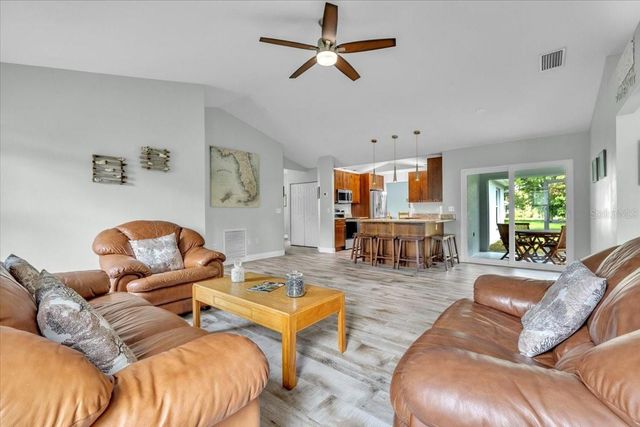 3022 45TH WAY E, Bradenton, FL 34203