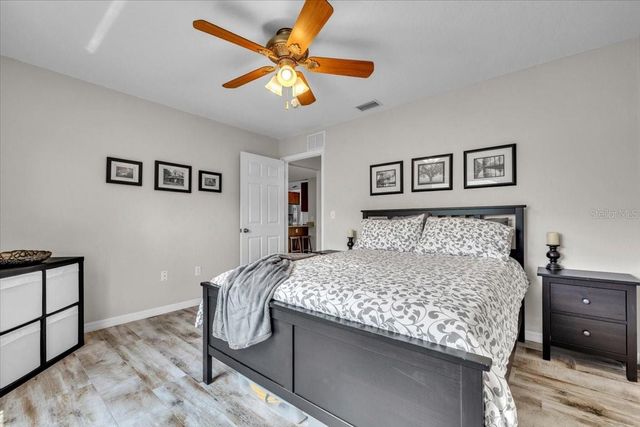 3022 45TH WAY E, Bradenton, FL 34203