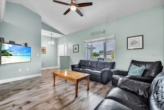 3022 45TH WAY E, Bradenton, FL 34203