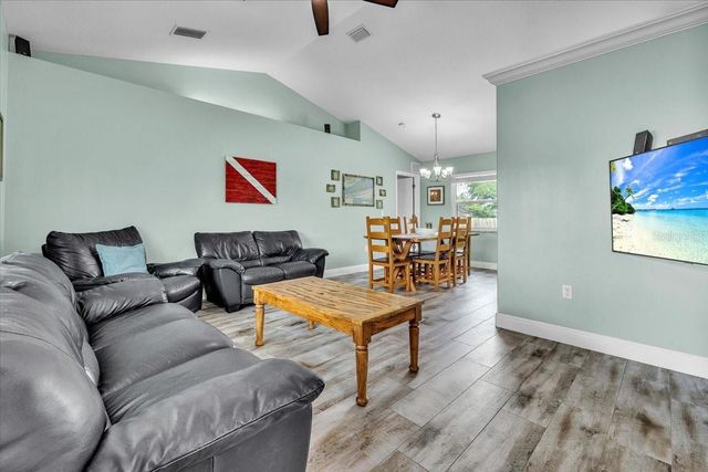 3022 45TH WAY E, Bradenton, FL 34203