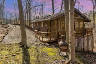 601 Navajo Lane, Sugar Grove, OH 43155