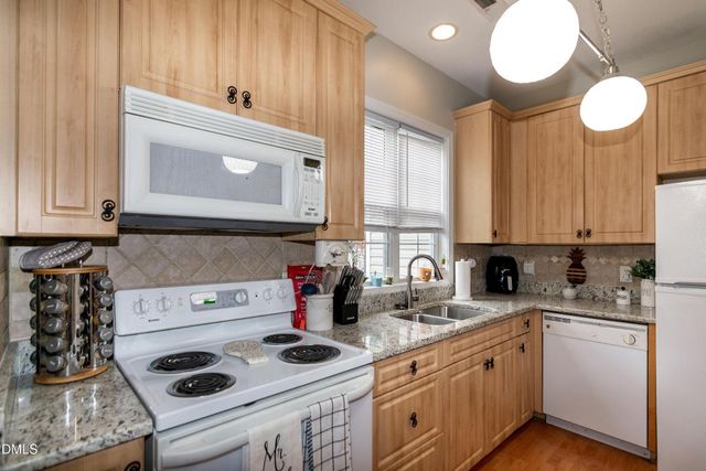 2907 Andover Glen Road, Raleigh, NC 27604