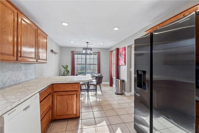 703 Ditmars Road, Prairie Grove, AR 72753