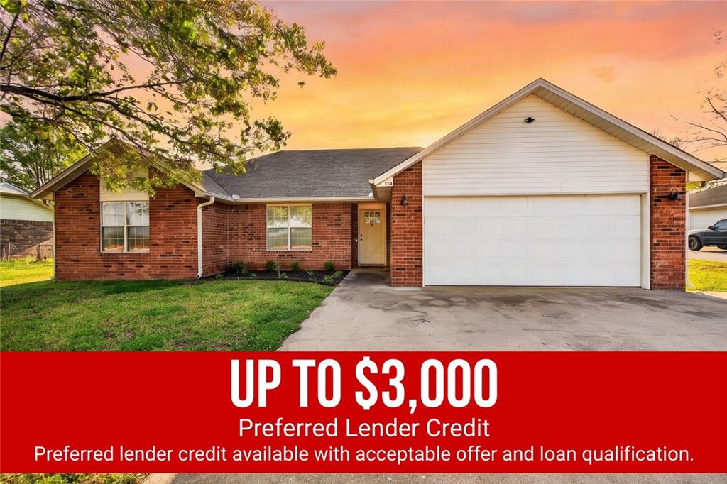 703 Ditmars Road, Prairie Grove, AR 72753