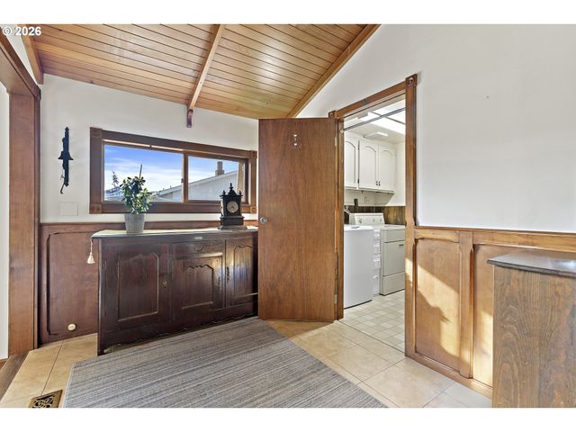 8300 Se 78TH Ave, Portland, OR 97206