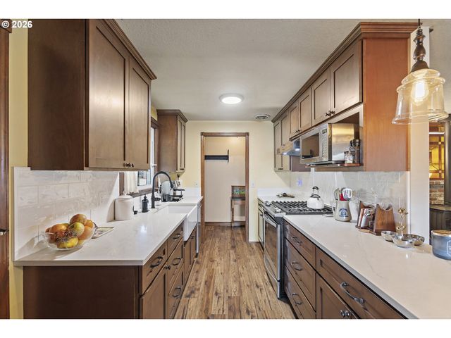 8300 Se 78TH Ave, Portland, OR 97206