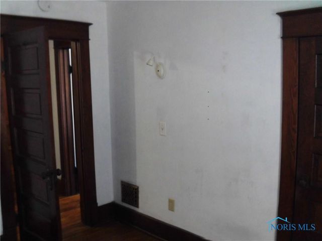 322 Dexter Street, Toledo, OH 43608