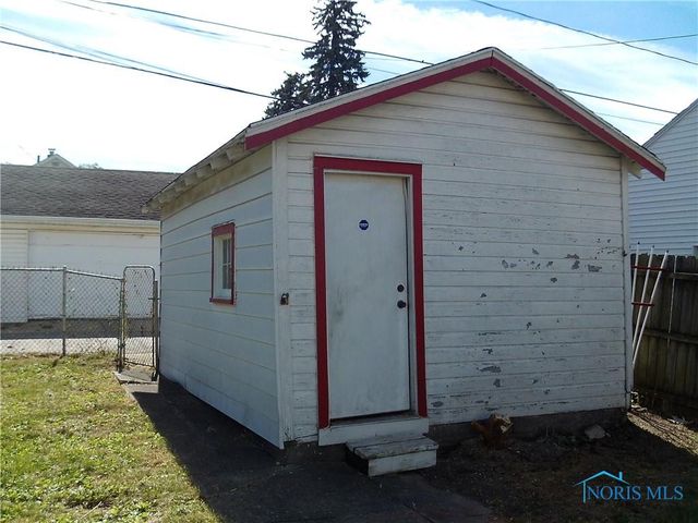 322 Dexter Street, Toledo, OH 43608