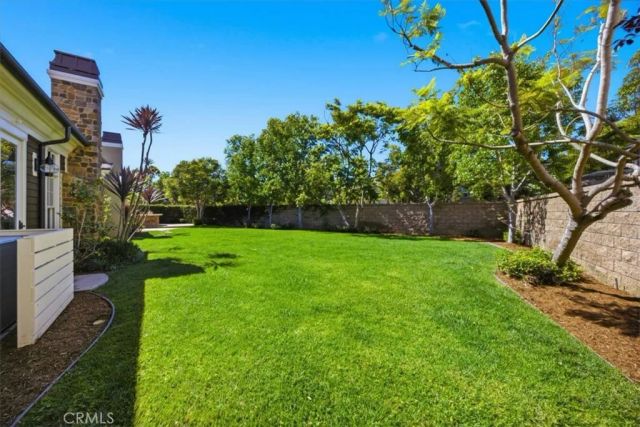 17351 Sagatuck Lane, Huntington Beach, CA 92649