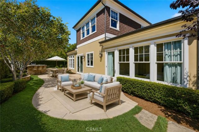 17351 Sagatuck Lane, Huntington Beach, CA 92649