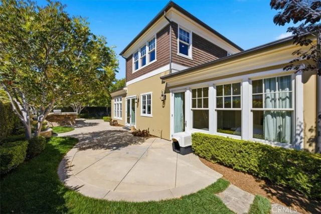 17351 Sagatuck Lane, Huntington Beach, CA 92649