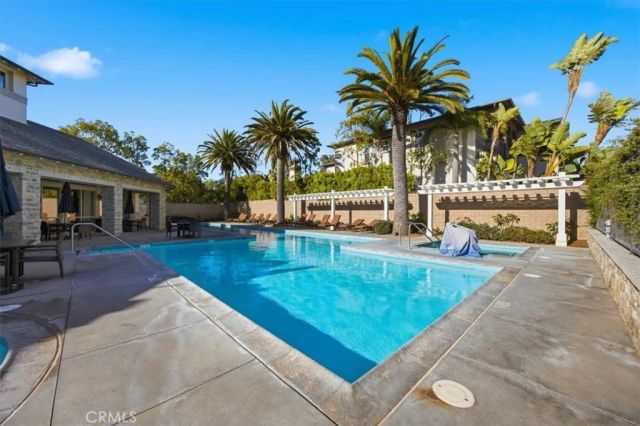 17351 Sagatuck Lane, Huntington Beach, CA 92649