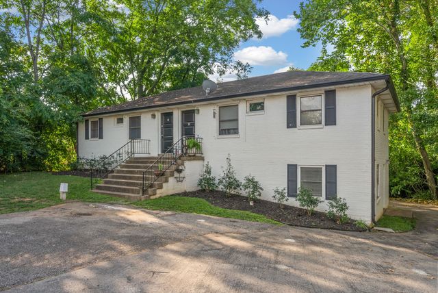 1862 Memorial Dr Apt C, Clarksville, TN 37043