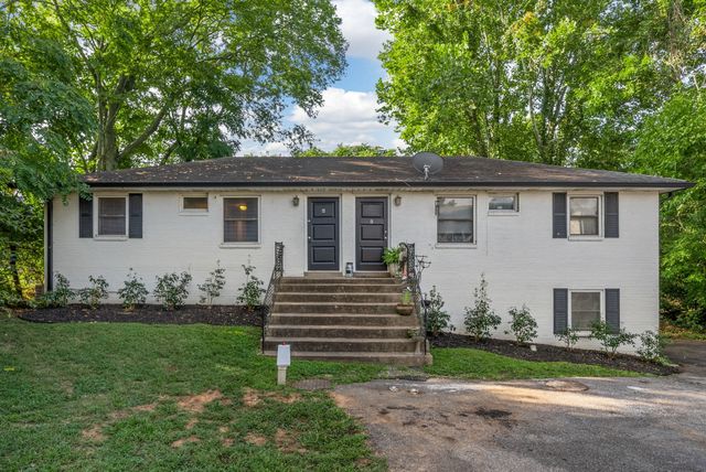 1862 Memorial Dr Apt C, Clarksville, TN 37043