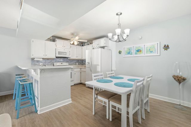 14 N Willow Dr Apt 3, Surfside Beach, SC 29575