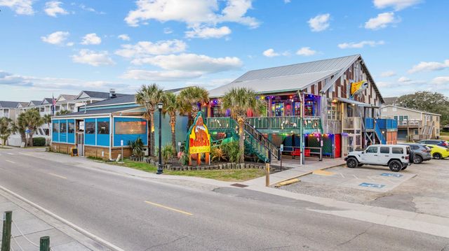 14 N Willow Dr Apt 3, Surfside Beach, SC 29575