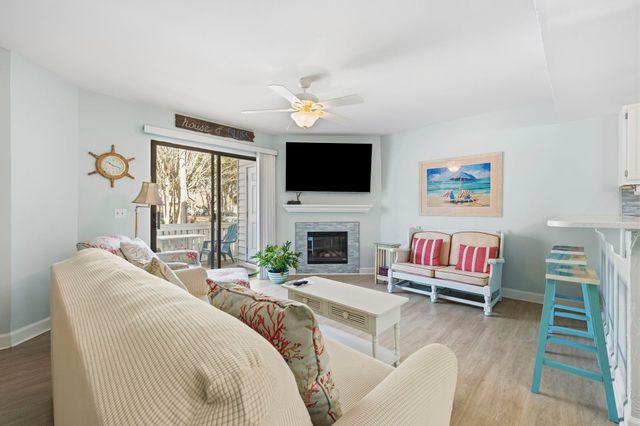 14 N Willow Dr Apt 3, Surfside Beach, SC 29575